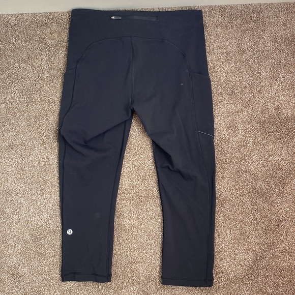 Lululemon Crop Leggings - Picture 4 of 5
